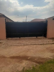 11 bedroom, Soshanguve Gauteng N/A