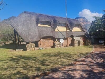 House For Sale In Blyde River Botanical Reserve, Hoedspruit