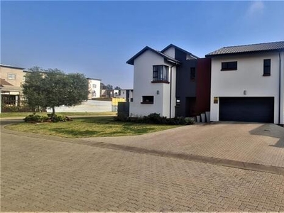 House For Sale In Brentwood, Benoni