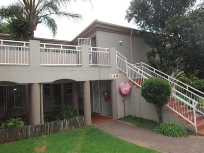 Townhouse For Rent In Roodekrans, Roodepoort