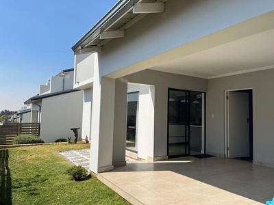 Townhouse For Sale In Amorosa, Roodepoort