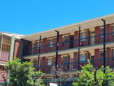 Apartment / Flat For Sale In Kempton Park Central