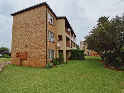 Apartment For Rent In Horizon View, Roodepoort