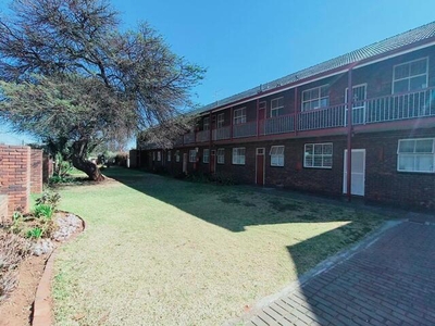 Apartment For Rent In Horizon View, Roodepoort