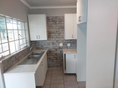 Apartment For Rent In Unitas Park, Vereeniging