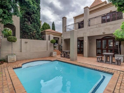 Apartment For Sale In Lonehill, Sandton
