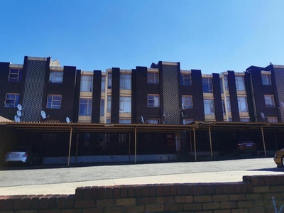 Apartment For Sale In South Crest, Alberton