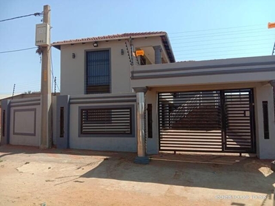 Apartment For Sale In Tshepisong, Krugersdorp