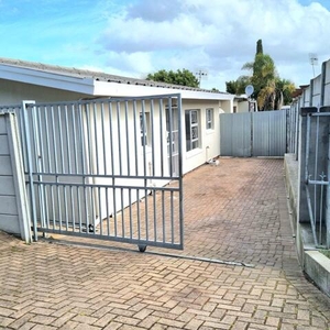 House For Rent In Oostersee, Parow
