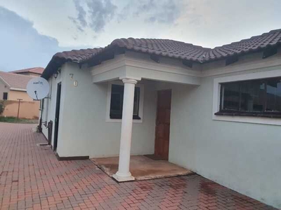 House For Rent In The Orchards, Akasia