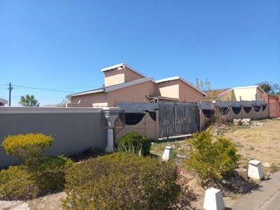 House For Sale In Ikwezi, Mthatha