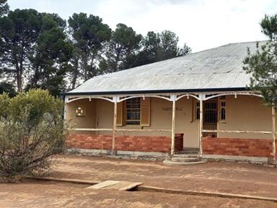 House For Sale In Loxton, Northern Cape