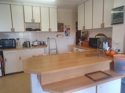 House For Sale In Nahoon, East London