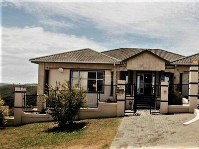House For Sale In Nahoon Valley Park, East London