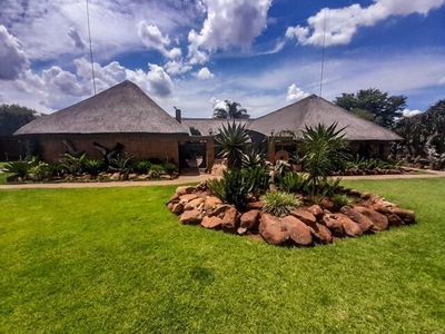 House For Sale In Patryshoek Ah, Pretoria