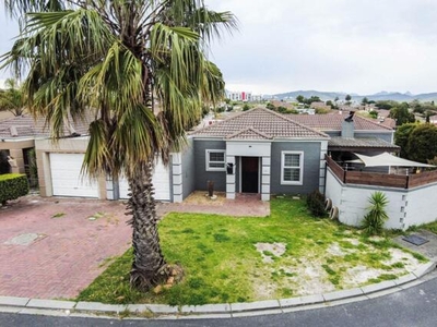 House For Sale In Protea Heights, Brackenfell