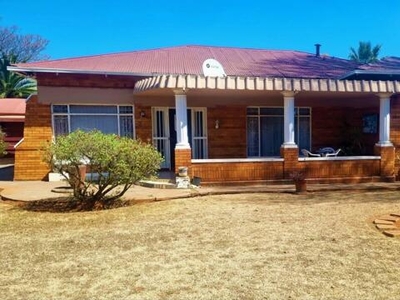 House For Sale In Selection Park, Springs