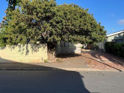 House For Sale In South End, Strand