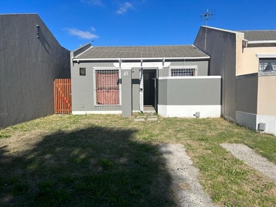 House For Sale In Summer Greens, Milnerton