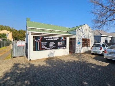 House For Sale In Westdene, Bloemfontein