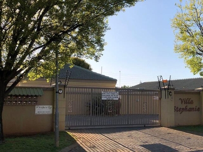 Townhouse For Rent In Baillie Park, Potchefstroom