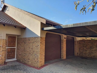 Townhouse For Rent In Del Judor Ext 4, Witbank
