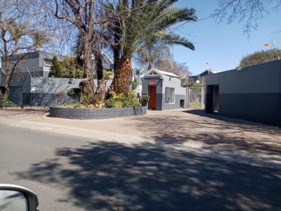 Townhouse For Sale In Lakefield, Benoni