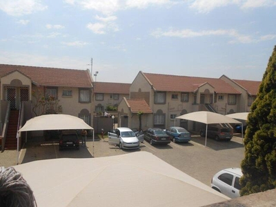 Townhouse For Sale In Rewlatch, Johannesburg