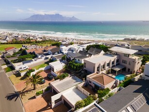 House For Sale in Bloubergstrand, Blouberg