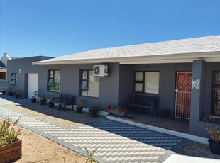 7 Bedroom House for Sale in Piketberg