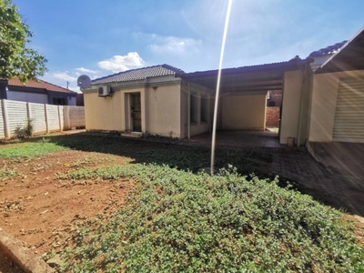 3 Bedroom House for Sale For Sale in Booysens - MR607202 - M