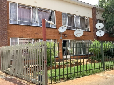 1 Bedroom Apartment For Sale in Potchefstroom Central