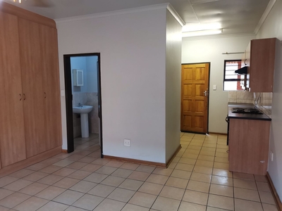 1 Bedroom Apartment For Sale in Potchefstroom Central