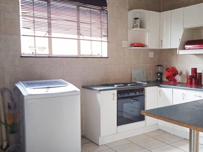 2 Bedroom house rented in Newclare, Johannesburg