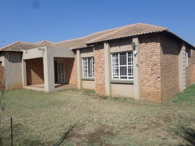3 Bedroom Townhouse To Let in Equestria
