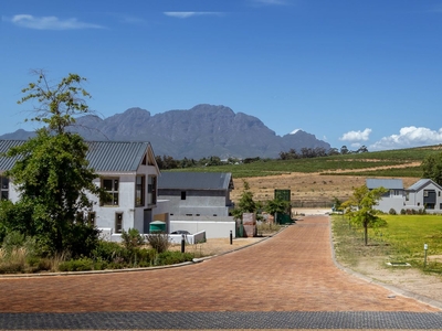 560m² Vacant Land For Sale in Paradyskloof