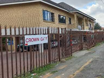 Apartment For Rent In Crown Gardens, Johannesburg