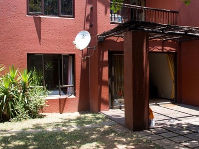 2 Bedroom apartment for sale in Sunninghill, Sandton