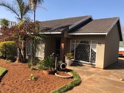 4 Bedroom Freehold For Sale in Delmas
