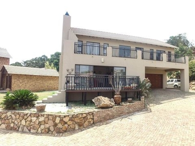 4 Bedroom House For Sale in Bronkhorstbaai - 0 Kungwini Manor 4/14 Waterfront street