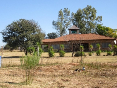 4Ha Farm For Sale in Modderfontein AH