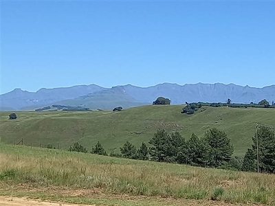 2517 m² Land available in Underberg