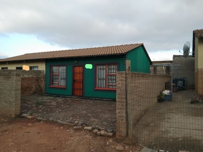 2 Bedroom Freehold For Sale in Olievenhoutbosch - #### Moahlodi street