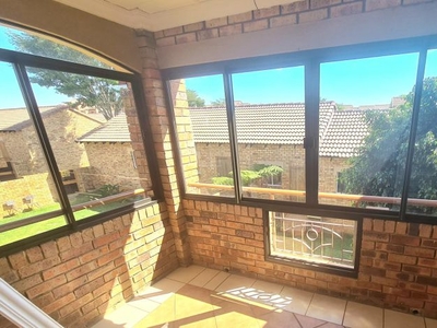 2 Bedroom townhouse - sectional for sale in Mooikloof Ridge, Pretoria