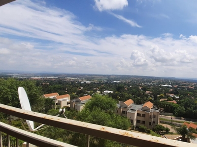 3 Bedroom Apartment To Let in Constantia Kloof