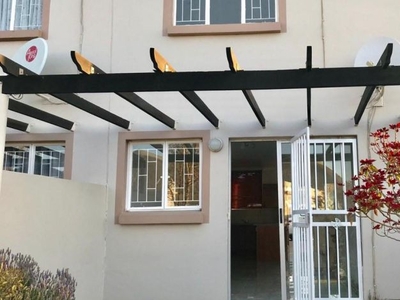 3 Bedroom duplex apartment to rent in Greenstone Hill, Edenvale