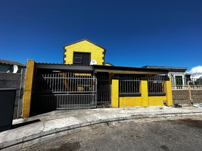 House For Sale In Hanover Park