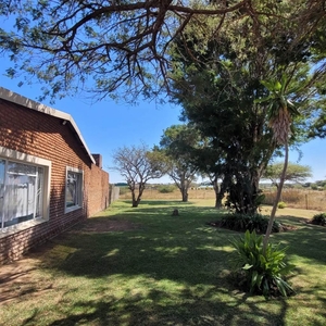 1968 m² Farm in Tweefontein