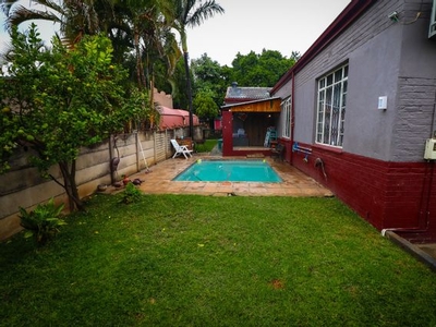 4 Bedroom House For Sale in Protea Park