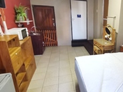 150 hourly rate in goodwood lodge - Paarl